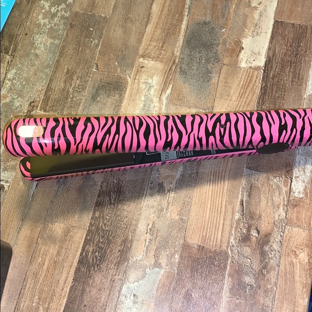Flat iron